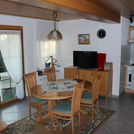 Bodenseegaestehaus Uhldingen-Mühlhofen Стая снимка
