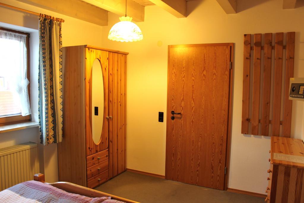 Bodenseegaestehaus Uhldingen-Mühlhofen Стая снимка