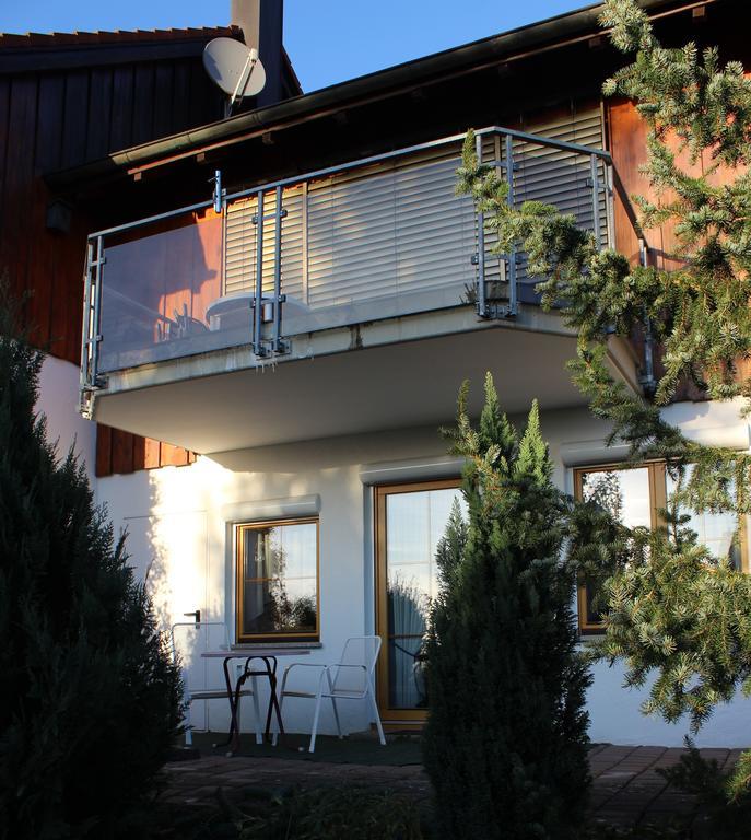 Bodenseegaestehaus Uhldingen-Mühlhofen Стая снимка
