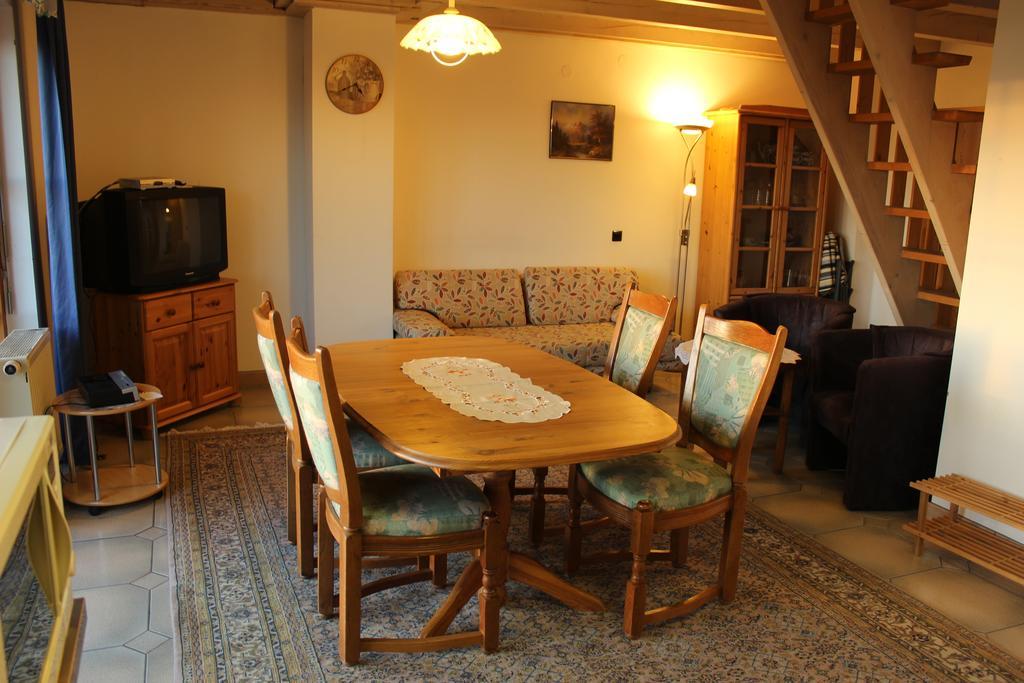 Bodenseegaestehaus Uhldingen-Mühlhofen Стая снимка