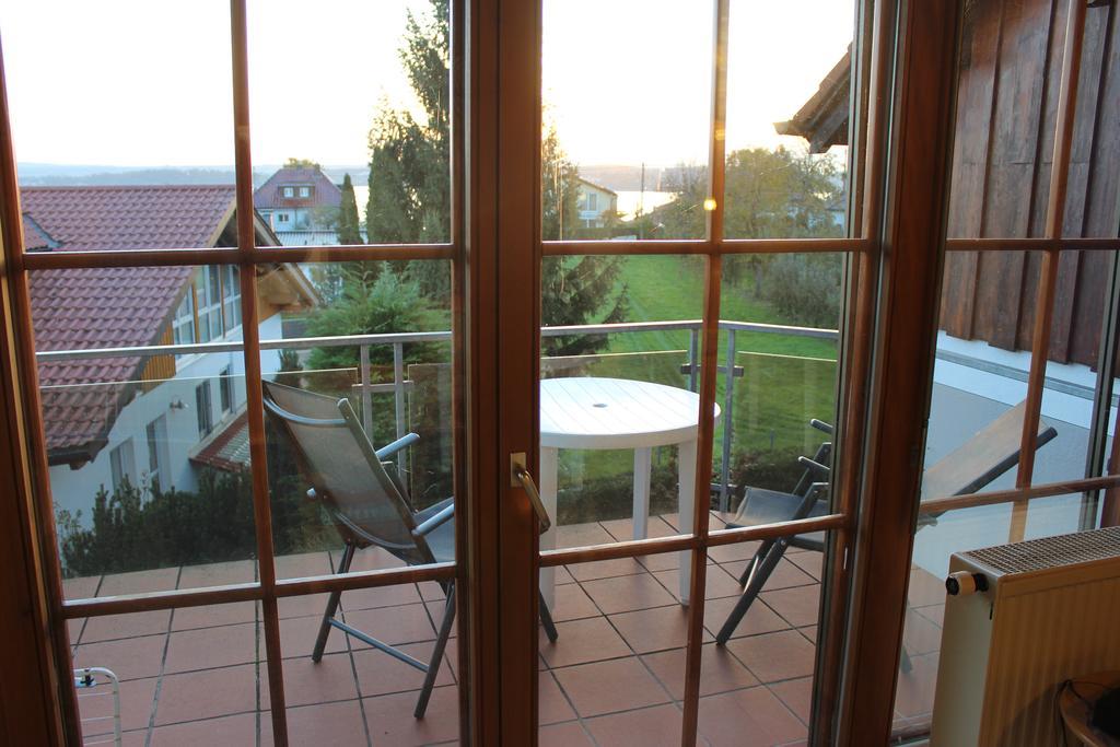 Bodenseegaestehaus Uhldingen-Mühlhofen Стая снимка